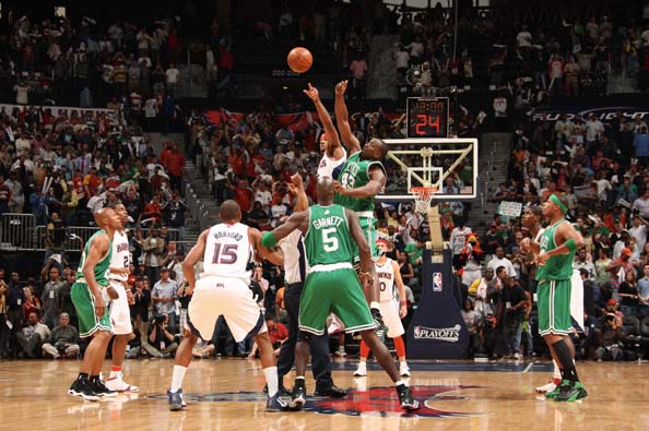 被刺伤后首度发声，亚马尔父亲：感谢大家的鼓励，我已经好转了